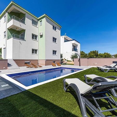 Amazing Apartment In Saldun With Wifi Trogir Exteriér fotografie