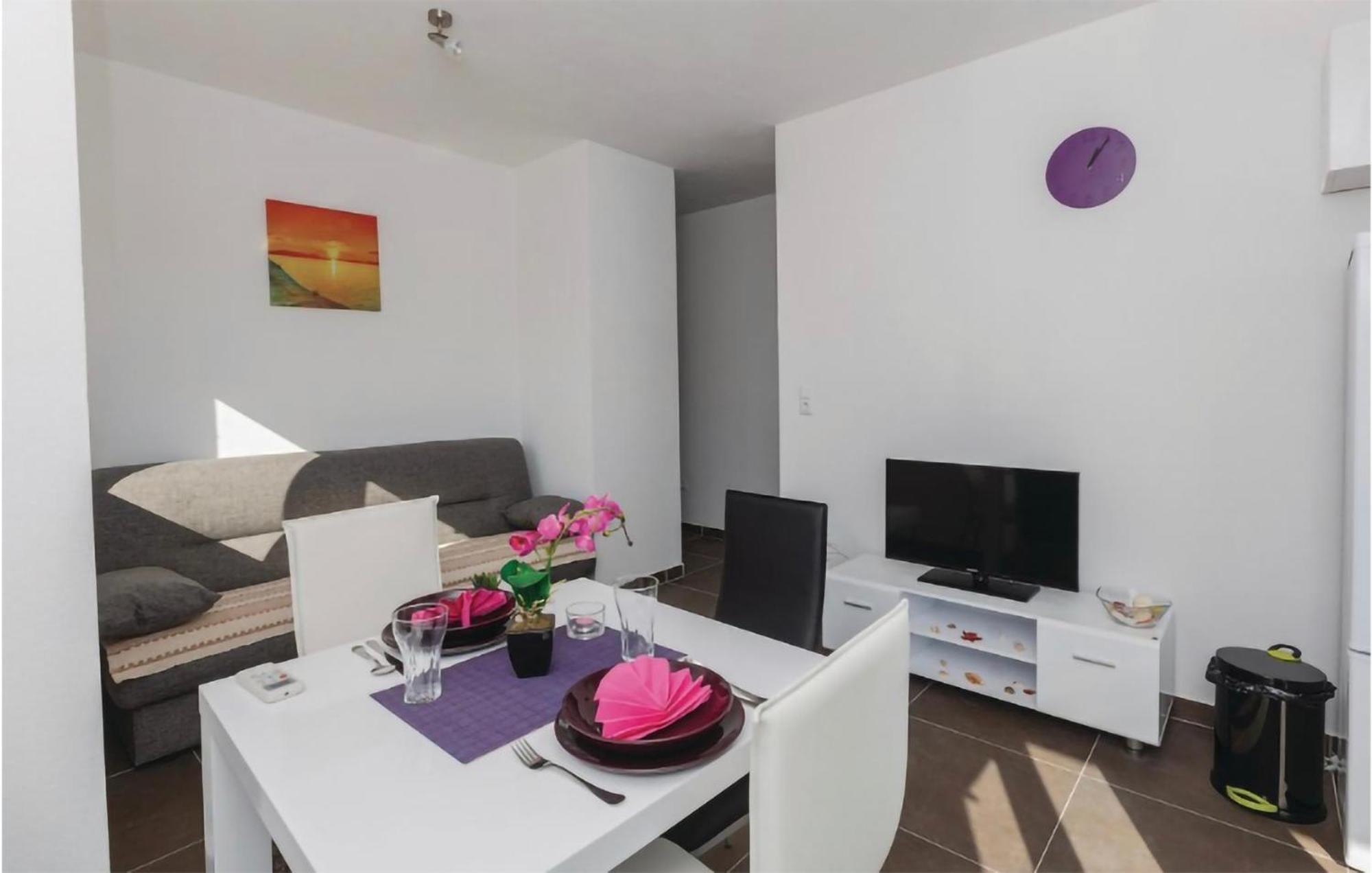 Amazing Apartment In Saldun With Wifi Trogir Exteriér fotografie